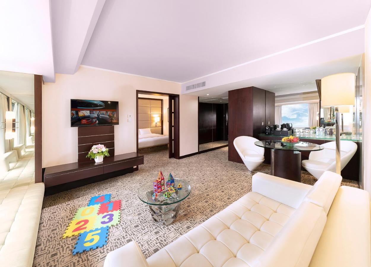 Regal Kowloon Hotel Χονγκ Κονγκ Εξωτερικό φωτογραφία